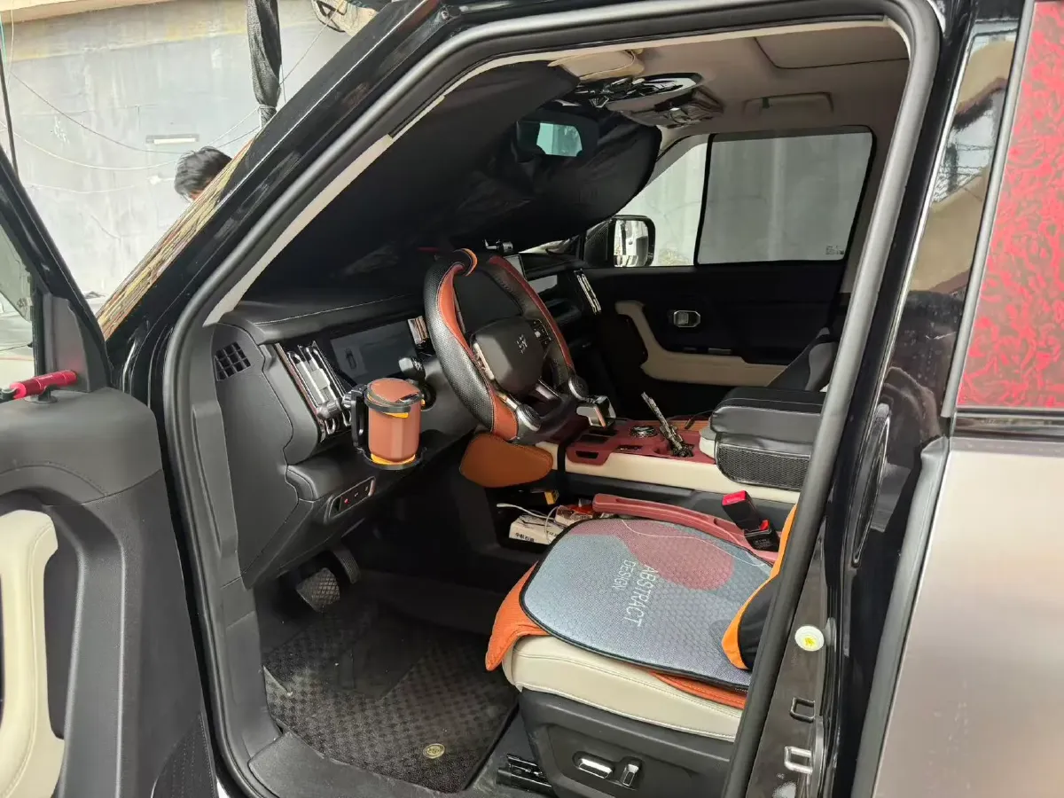 2025 MAXUS XinTu V70 2.0T 150HP L4 9AT,autocango,china used car exporter,china ev exporter,chinese used car exporter,chinese used ev exporter