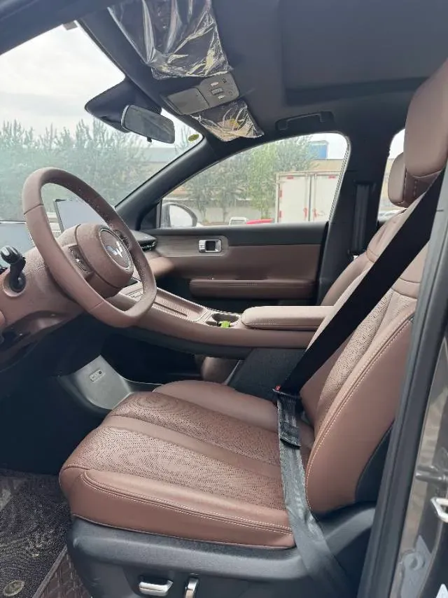 2024 WuLing XingGuangS 1.5L 106HP L4 E-CVT PHEV 20.5KWH,autocango,china used car exporter,china ev exporter,chinese used car exporter,chinese used ev exporter