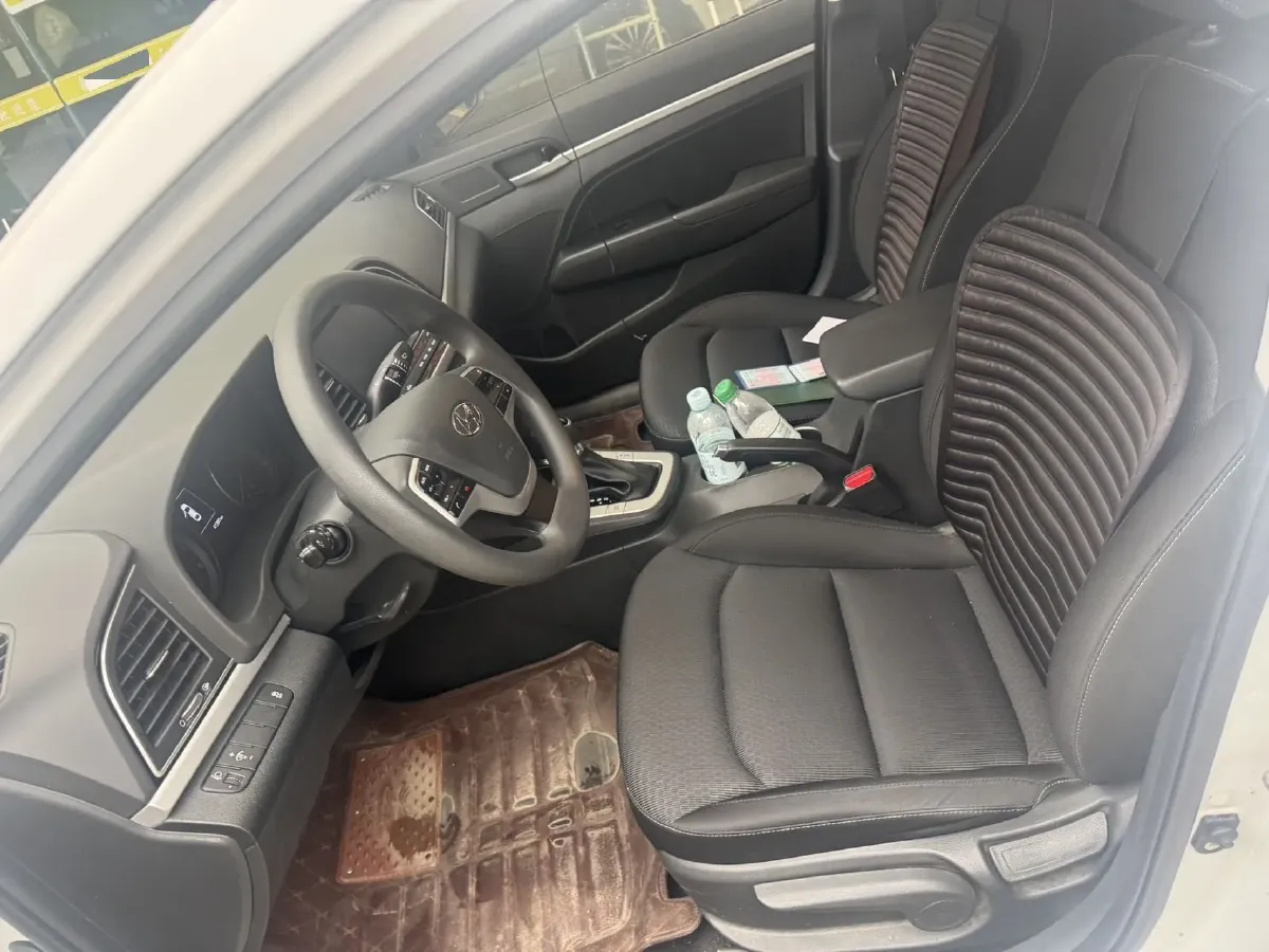 2016 Hyundai Elantra 1.6L 130HP L4 6AT,autocango,china used car exporter,china ev exporter,chinese used car exporter,chinese used ev exporter