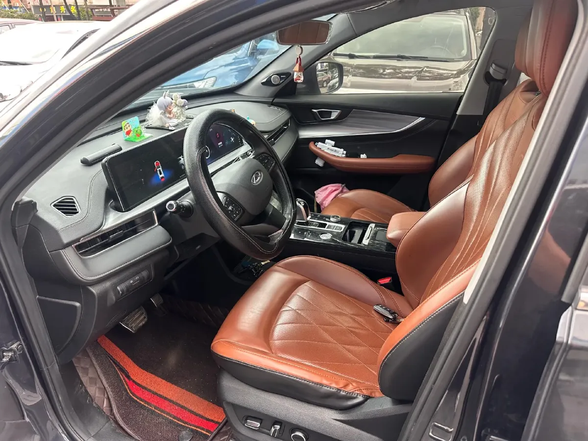 2021 Chery Tiggo 8 Plus 1.6T 197HP L4 7DCT,autocango,china used car exporter,china ev exporter,chinese used car exporter,chinese used ev exporter