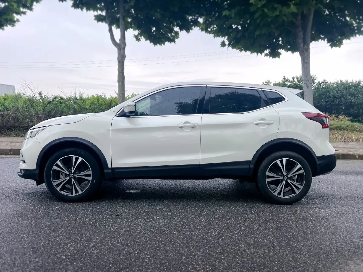 2021 Nissan Qashqai 2.0L 151HP L4 CVT,autocango,china used car exporter,china ev exporter,chinese used car exporter,chinese used ev exporter
