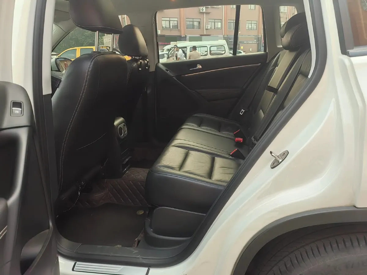 2017 Haval H9 2.0T 190HP L4 8AT,autocango,china used car exporter,china ev exporter,chinese used car exporter,chinese used ev exporter
