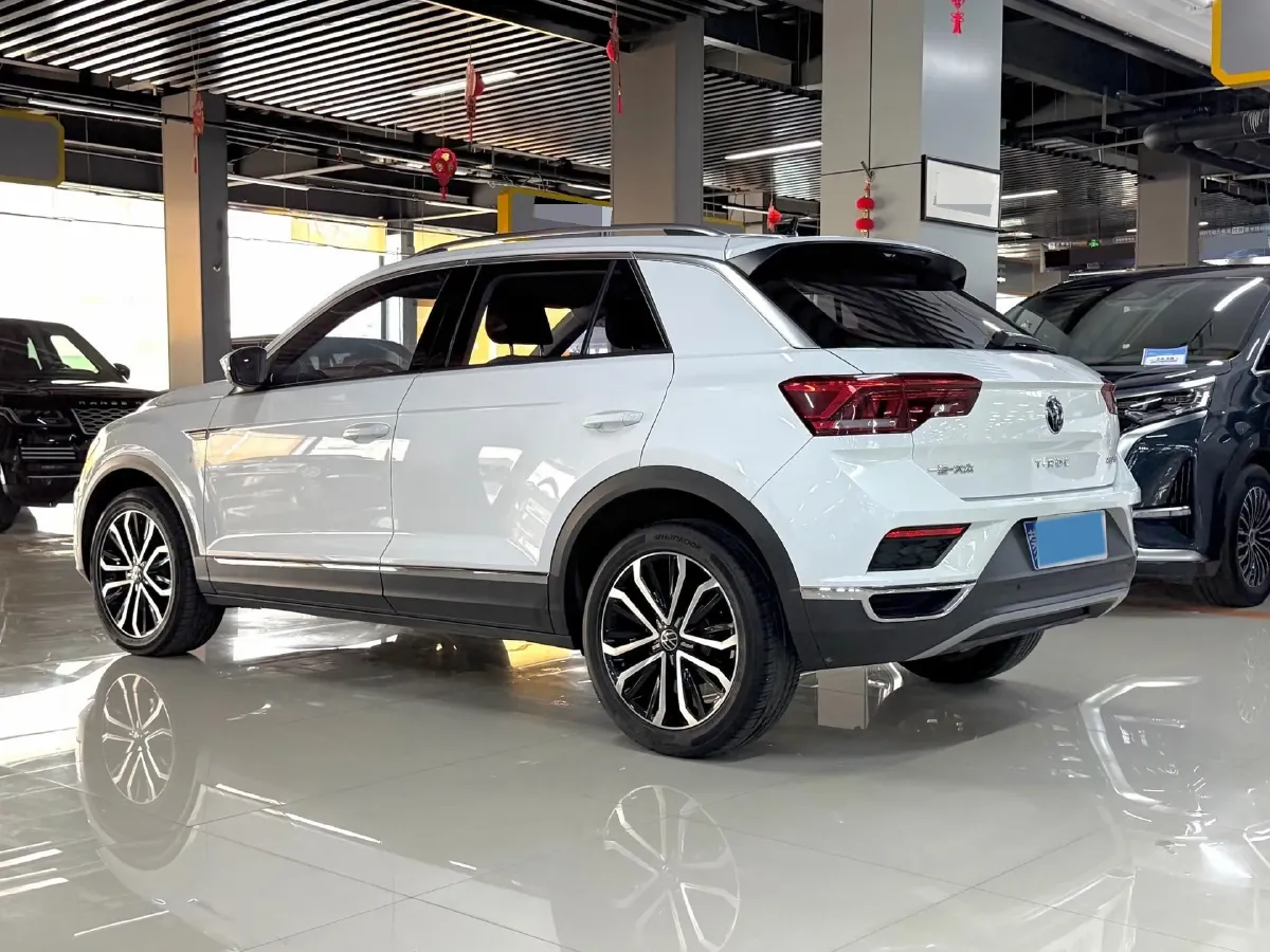 2022 Volkswagen T-Roc 1.4T 150HP L4 7DCT,autocango,china used car exporter,china ev exporter,chinese used car exporter,chinese used ev exporter