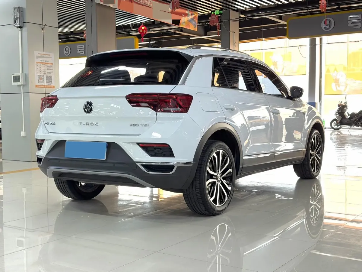 2022 Volkswagen T-Roc 1.4T 150HP L4 7DCT,autocango,china used car exporter,china ev exporter,chinese used car exporter,chinese used ev exporter
