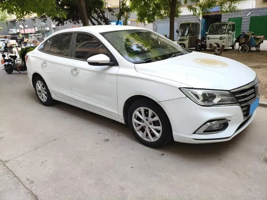2020 Roewe i5 1.5L 120HP L4 5MT,autocango,china used car exporter,china ev exporter,chinese used car exporter,chinese used ev exporter