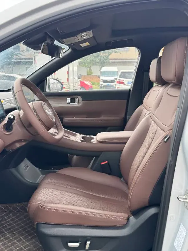 2024 WuLing XingGuangS 1.5L 106HP L4 E-CVT PHEV 20.5KWH,autocango,china used car exporter,china ev exporter,chinese used car exporter,chinese used ev exporter