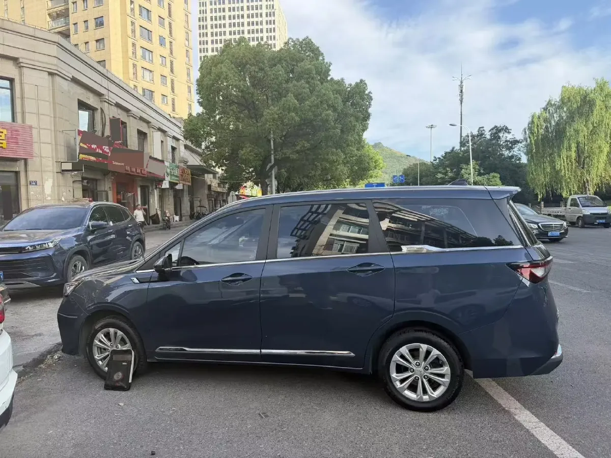 2022 WuLing KaiJie 1.5T 147HP L4 CVT,autocango,china used car exporter,china ev exporter,chinese used car exporter,chinese used ev exporter