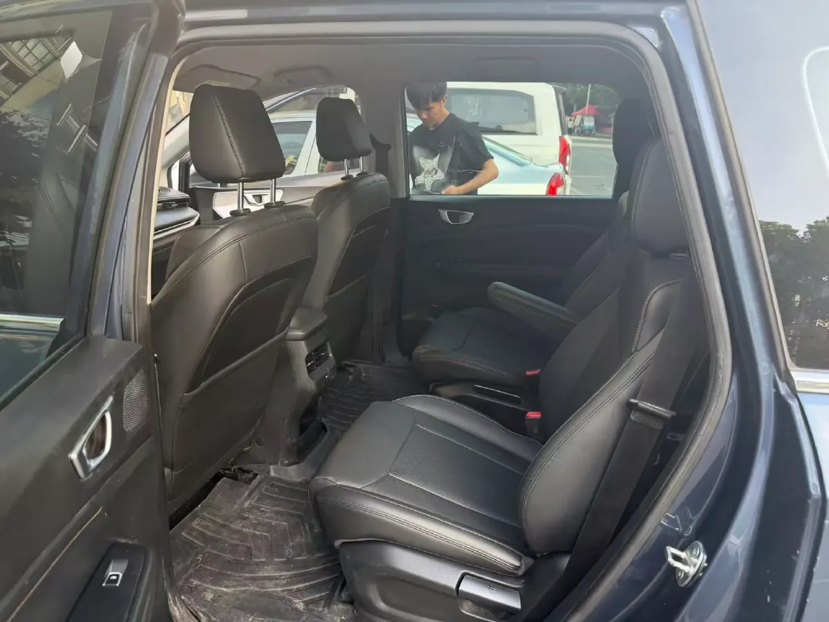2022 WuLing KaiJie 1.5T 147HP L4 CVT,autocango,china used car exporter,china ev exporter,chinese used car exporter,chinese used ev exporter