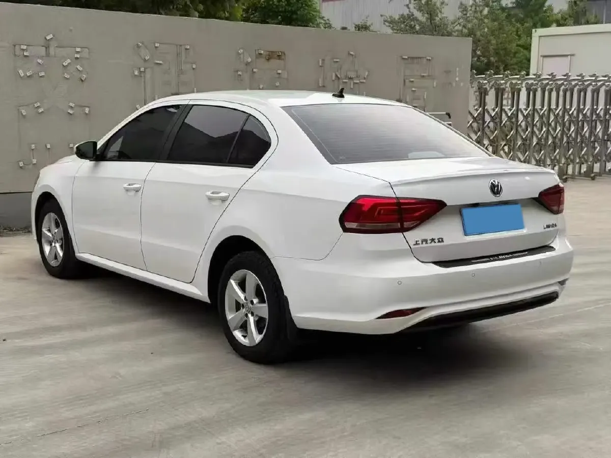 2019 Volkswagen Polo 1.5L 113HP L4 5MT,autocango,china used car exporter,china ev exporter,chinese used car exporter,chinese used ev exporter