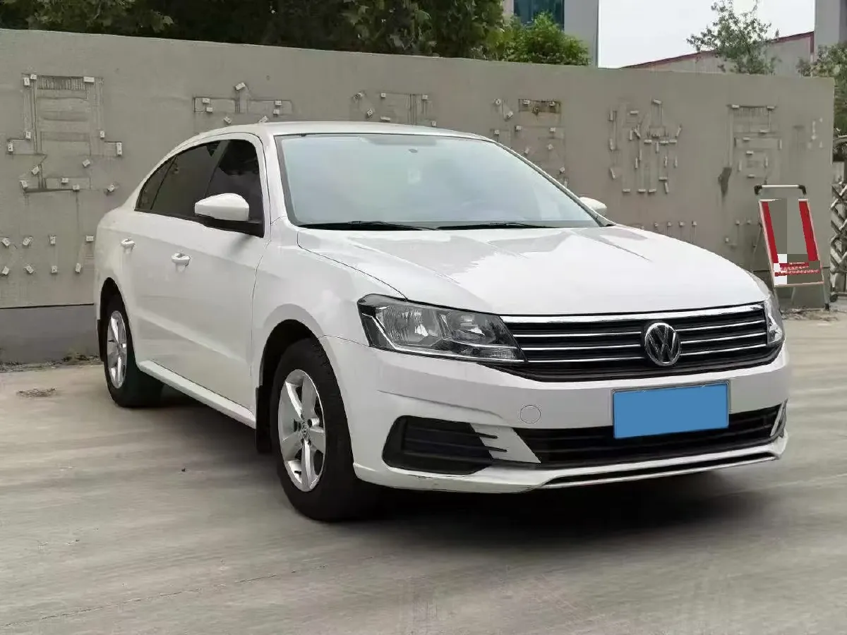 2019 Volkswagen Polo 1.5L 113HP L4 5MT,autocango,china used car exporter,china ev exporter,chinese used car exporter,chinese used ev exporter