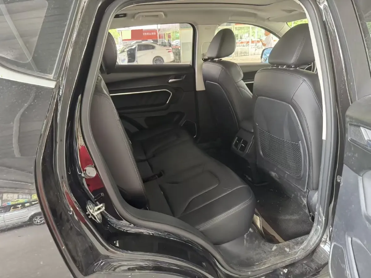 2017 Haval H6 1.5T 169HP L4 7DCT,autocango,china used car exporter,china ev exporter,chinese used car exporter,chinese used ev exporter