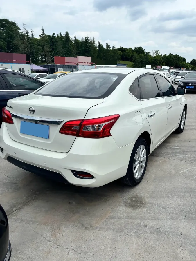 2022 Nissan Sylphy 1.6L 122HP L4 CVT,autocango,china used car exporter,china ev exporter,chinese used car exporter,chinese used ev exporter