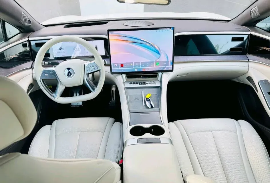 2024 Denza DenzaZ9 2.0T 207HP L4 E-CVT PHEV 38.5KWH,autocango,china used car exporter,china ev exporter,chinese used car exporter,chinese used ev exporter