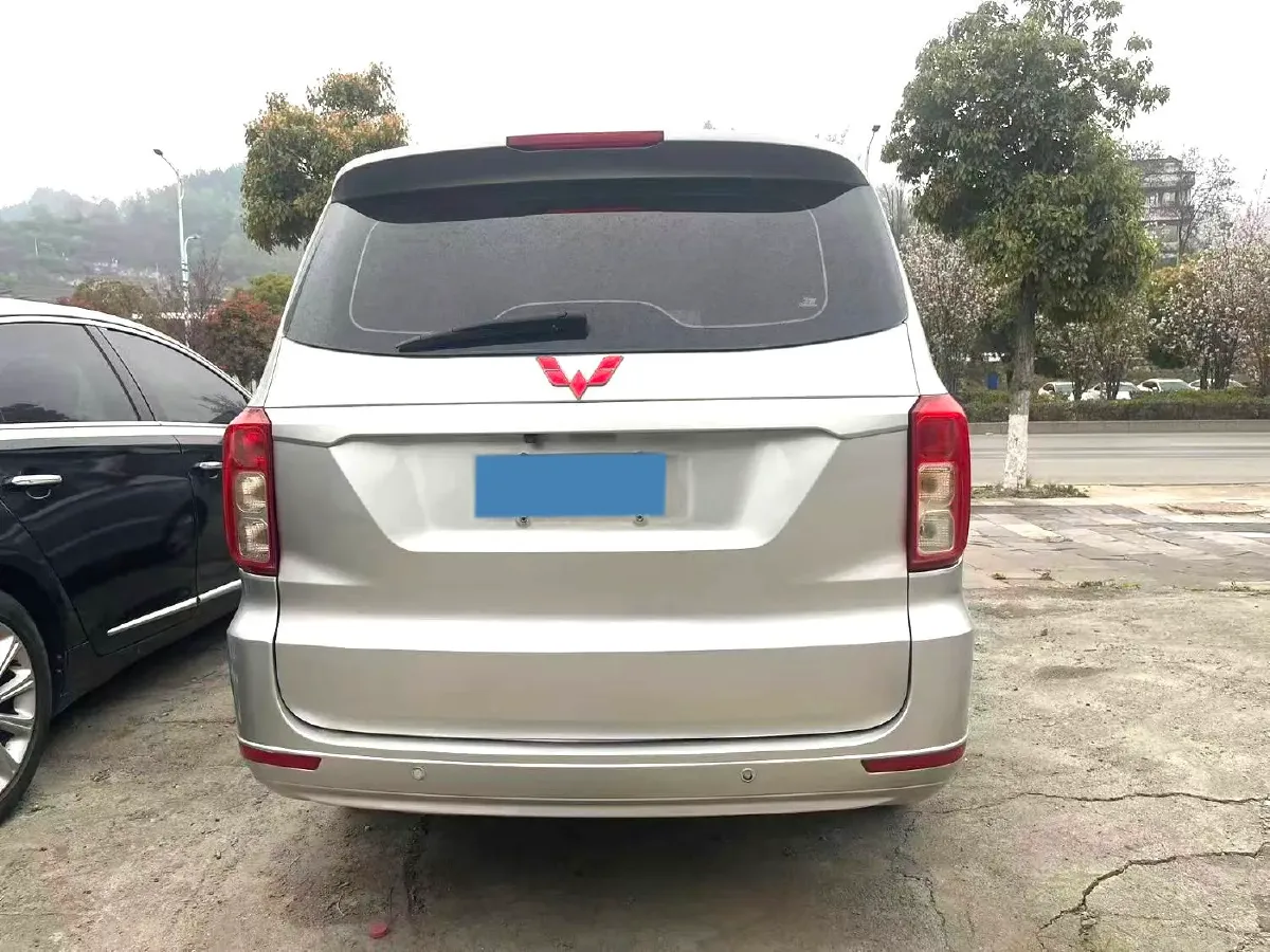 2018 WuLing HongGuang 1.5L 105HP L4 5MT,autocango,china used car exporter,china ev exporter,chinese used car exporter,chinese used ev exporter