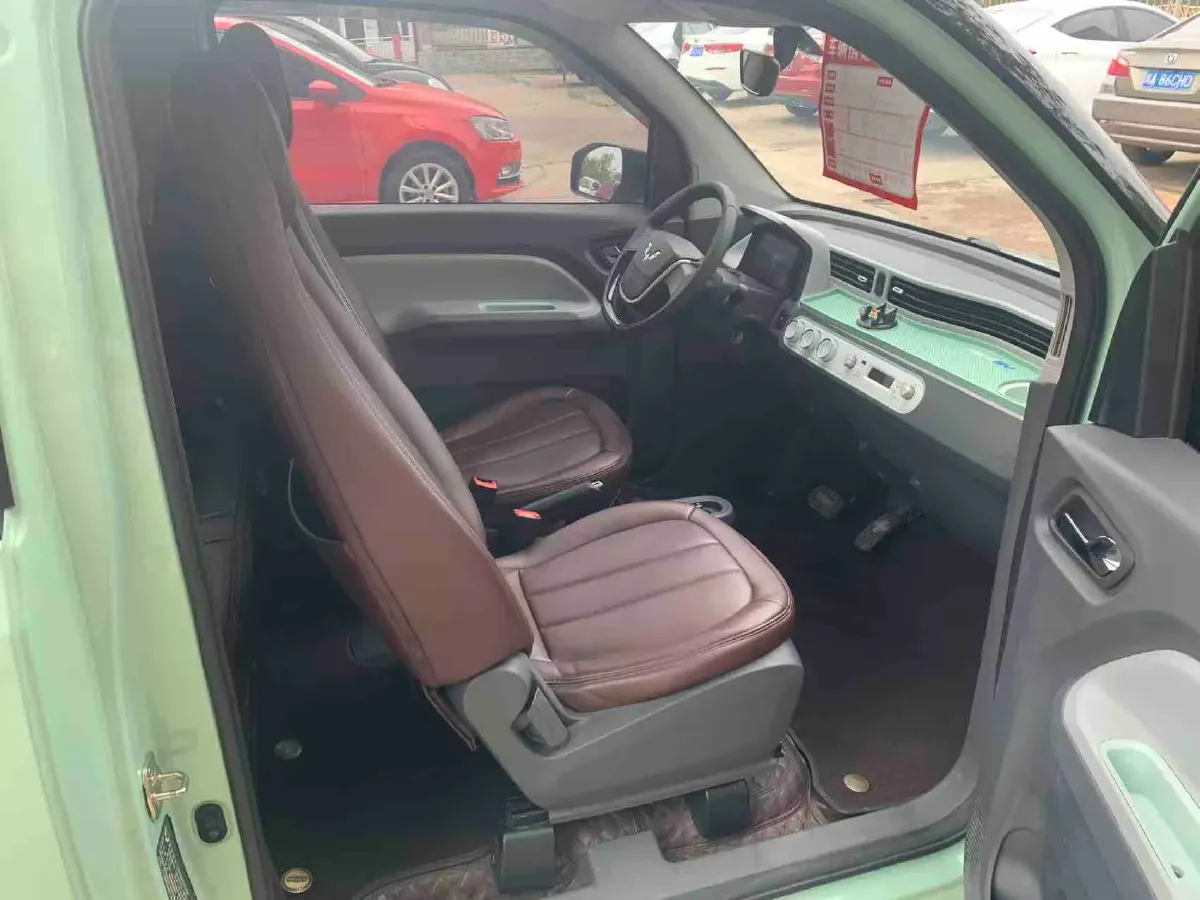 2021 WuLing HongGuang MINI EV BEV 13.9KWH,autocango,china used car exporter,china ev exporter,chinese used car exporter,chinese used ev exporter