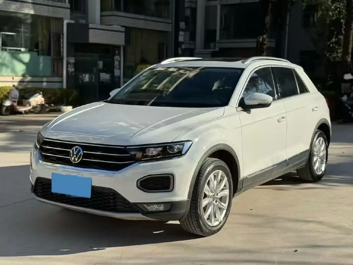 2022 Volkswagen T-Roc 1.4T 150HP L4 7DCT,autocango,china used car exporter,china ev exporter,chinese used car exporter,chinese used ev exporter