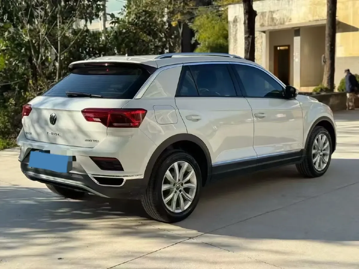 2022 Volkswagen T-Roc 1.4T 150HP L4 7DCT,autocango,china used car exporter,china ev exporter,chinese used car exporter,chinese used ev exporter