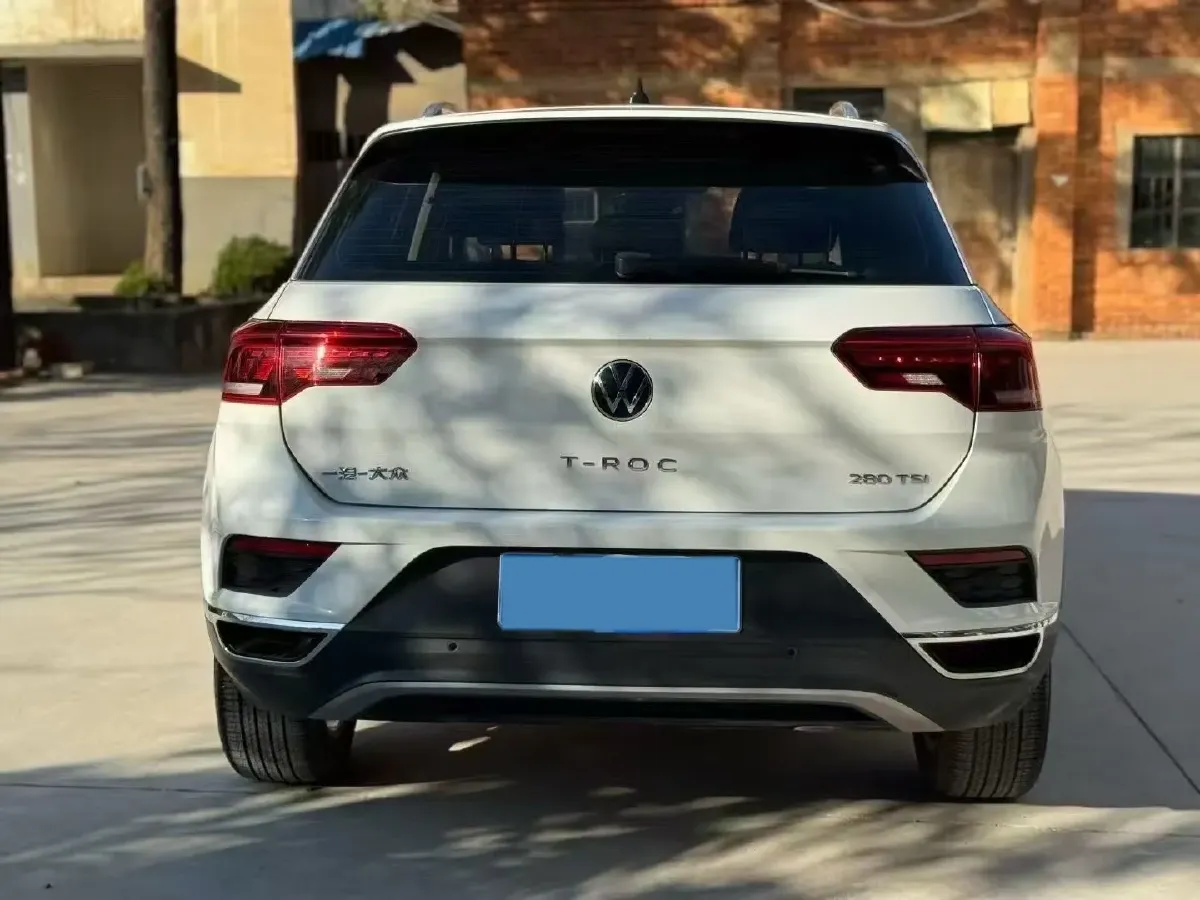 2022 Volkswagen T-Roc 1.4T 150HP L4 7DCT,autocango,china used car exporter,china ev exporter,chinese used car exporter,chinese used ev exporter