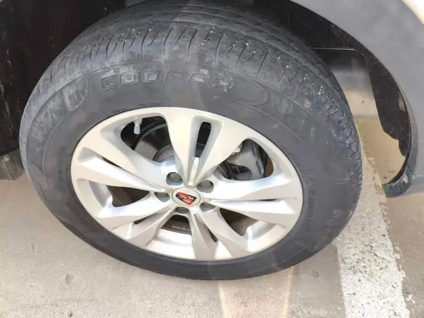2020 Roewe RX3 1.6L 125HP L4 5MT,autocango,china used car exporter,china ev exporter,chinese used car exporter,chinese used ev exporter
