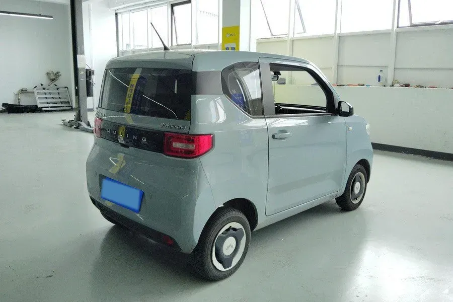 2020 WuLing HongGuang MINI EV BEV 9KWH,autocango,china used car exporter,china ev exporter,chinese used car exporter,chinese used ev exporter