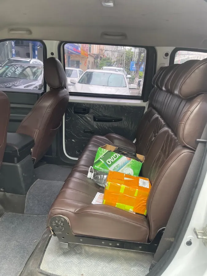 2020 WuLing HongGuang Plus 1.5L 99HP L4 6MT,autocango,china used car exporter,china ev exporter,chinese used car exporter,chinese used ev exporter