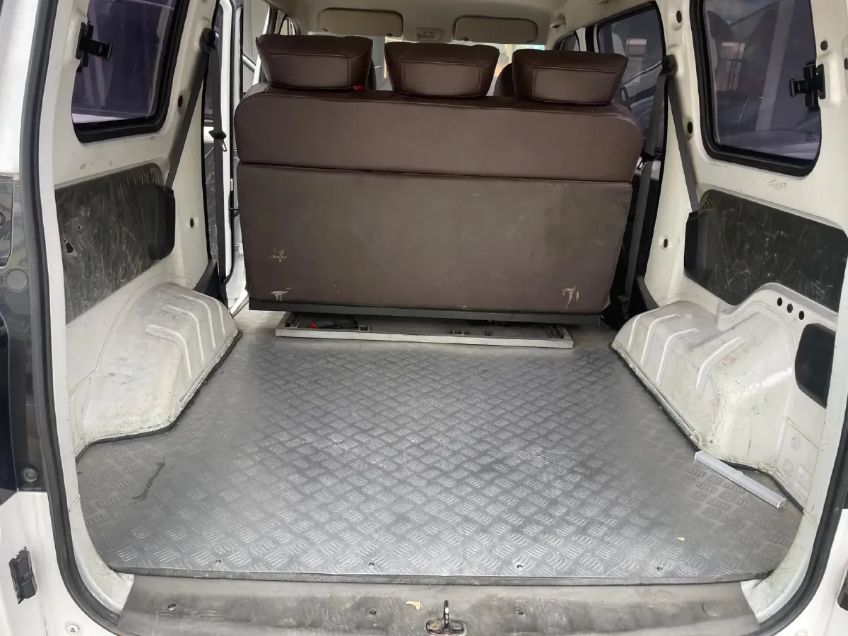2020 WuLing HongGuang Plus 1.5L 99HP L4 6MT,autocango,china used car exporter,china ev exporter,chinese used car exporter,chinese used ev exporter