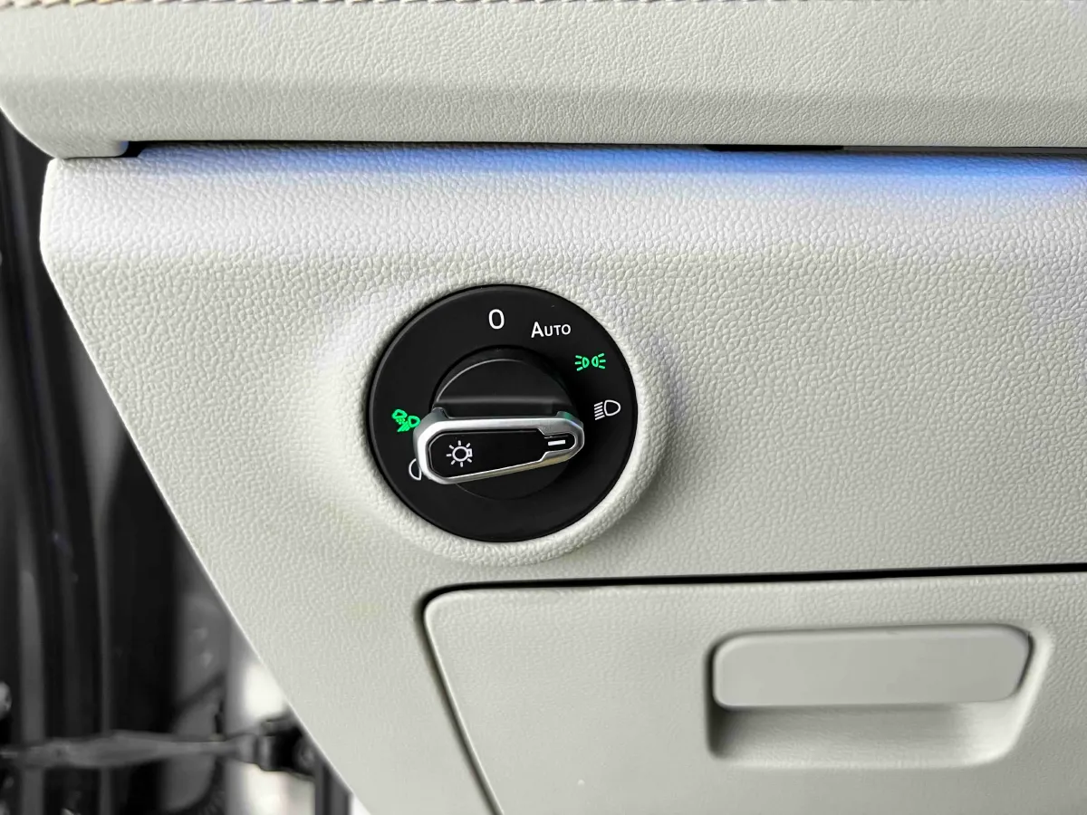2023 Volkswagen Sagitar 1.4T 150HP L4 7DCT,autocango,china used car exporter,china ev exporter,chinese used car exporter,chinese used ev exporter