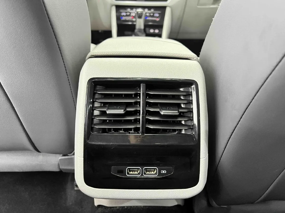 2023 Volkswagen Sagitar 1.4T 150HP L4 7DCT,autocango,china used car exporter,china ev exporter,chinese used car exporter,chinese used ev exporter