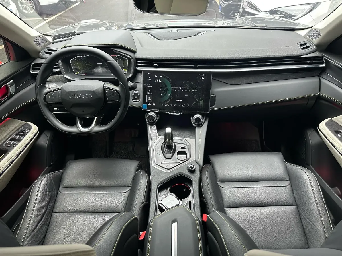 2020 LYNK&CO 05 2.0T 254HP L4 8AT,autocango,china used car exporter,china ev exporter,chinese used car exporter,chinese used ev exporter