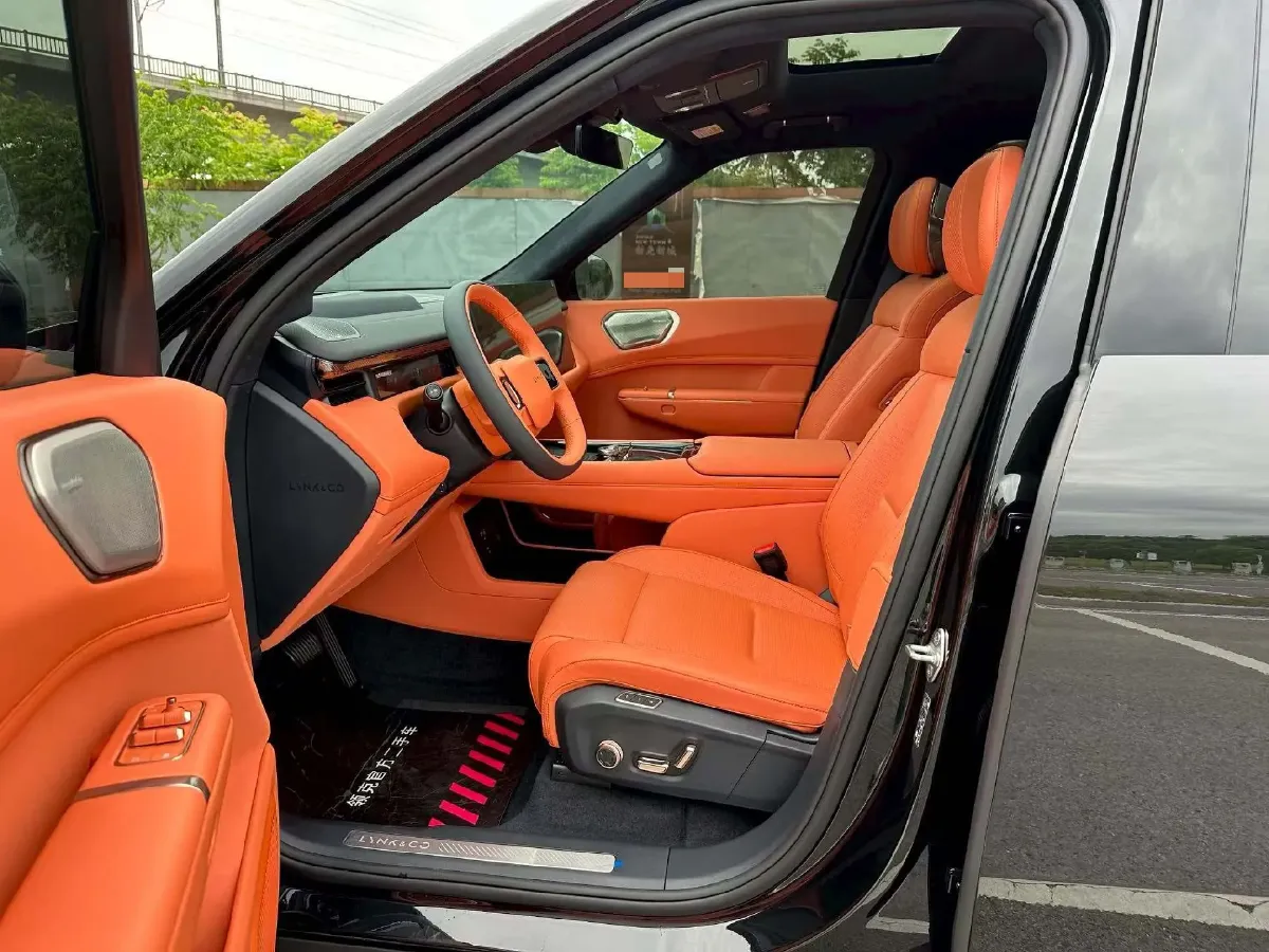 2025 LYNK&CO 900 2.0T 254HP L4 3DHT PHEV,autocango,china used car exporter,china ev exporter,chinese used car exporter,chinese used ev exporter