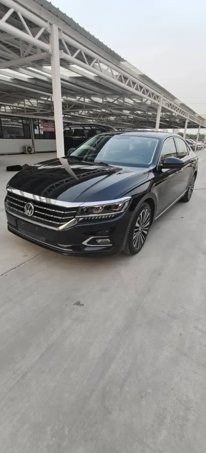 2019 Volkswagen Passat 2.0T 220HP L4 7DCT,autocango,china used car exporter,china ev exporter,chinese used car exporter,chinese used ev exporter