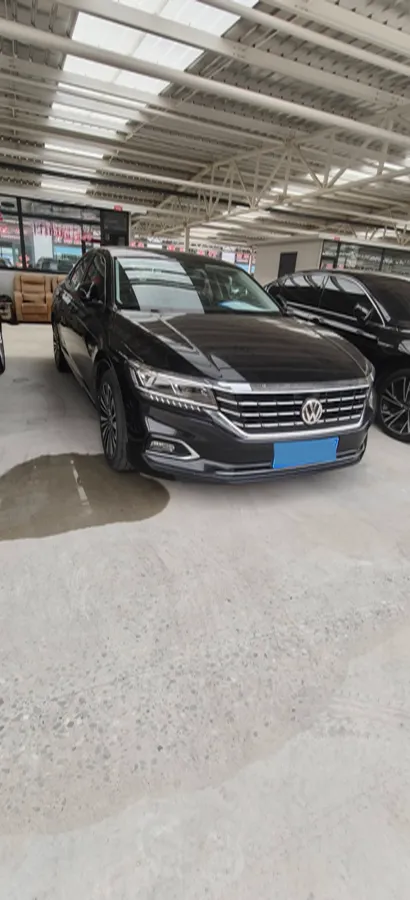 2019 Volkswagen Passat 2.0T 220HP L4 7DCT,autocango,china used car exporter,china ev exporter,chinese used car exporter,chinese used ev exporter