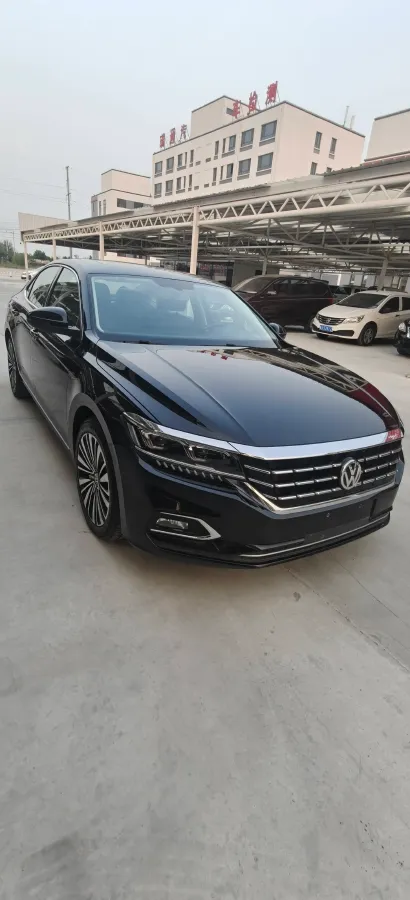 2019 Volkswagen Passat 2.0T 220HP L4 7DCT,autocango,china used car exporter,china ev exporter,chinese used car exporter,chinese used ev exporter