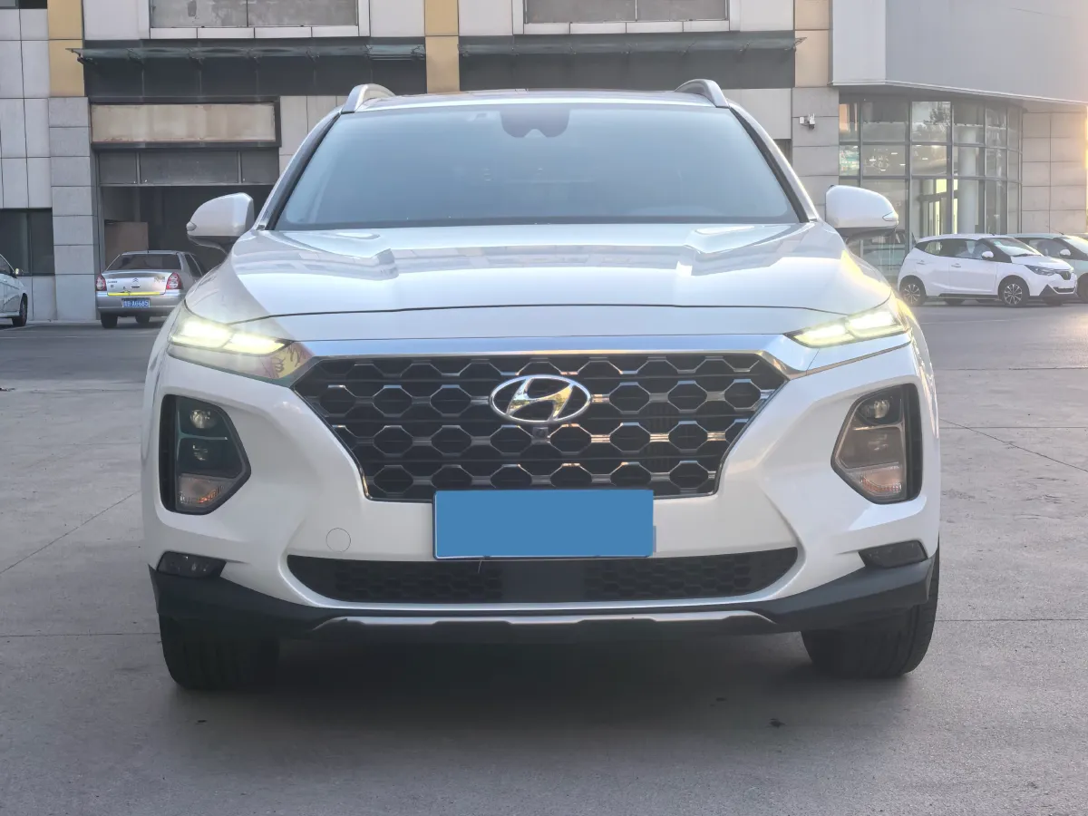 2019 Hyundai Santafe 2.0T 240HP L4 8AT,autocango,china used car exporter,china ev exporter,chinese used car exporter,chinese used ev exporter