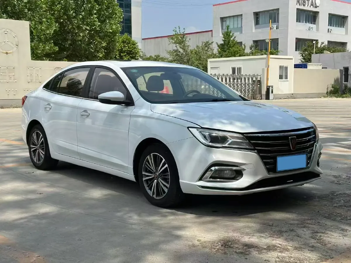 2019 Roewe i5 1.5L 120HP L4 5MT,autocango,china used car exporter,china ev exporter,chinese used car exporter,chinese used ev exporter