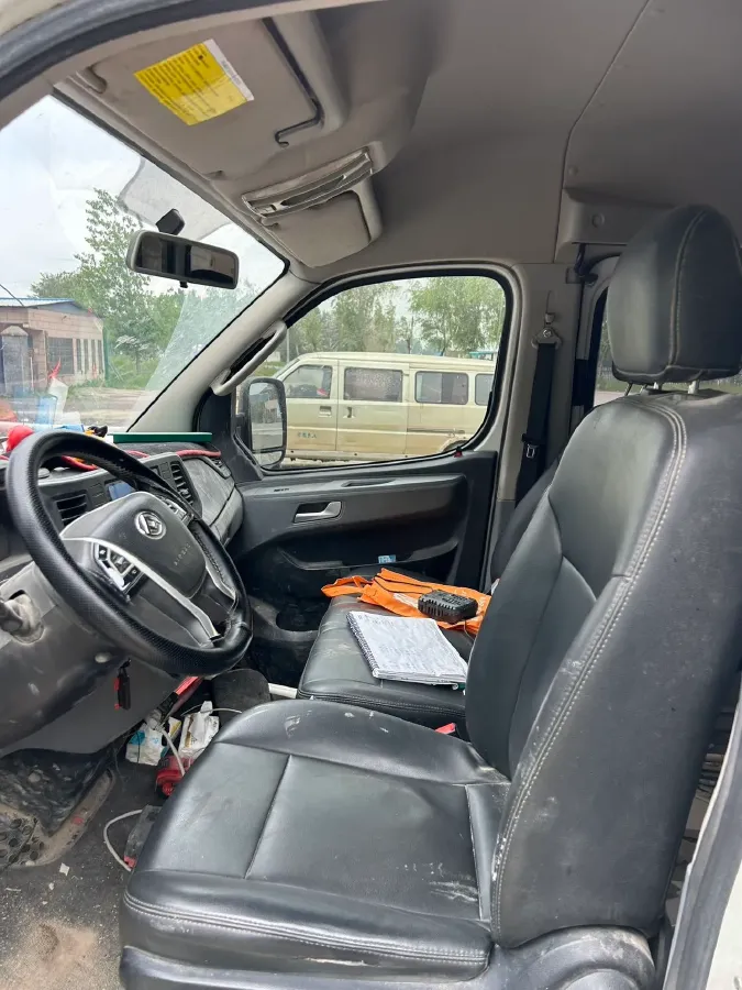 2021 MAXUS XinTu V80 2.0T 139HP L4 6MT,autocango,china used car exporter,china ev exporter,chinese used car exporter,chinese used ev exporter