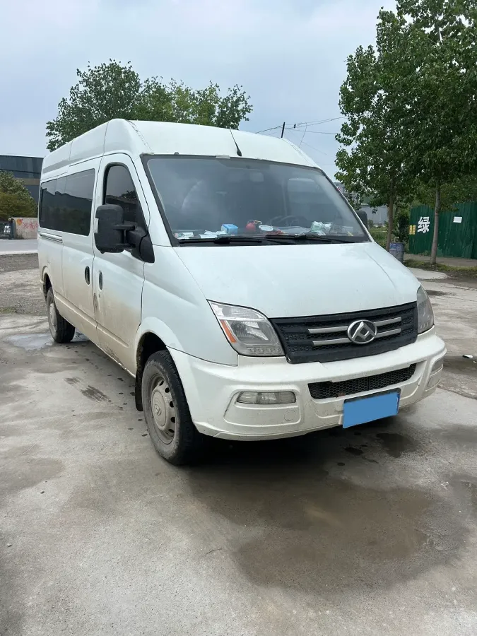 2021 MAXUS XinTu V80 2.0T 139HP L4 6MT,autocango,china used car exporter,china ev exporter,chinese used car exporter,chinese used ev exporter