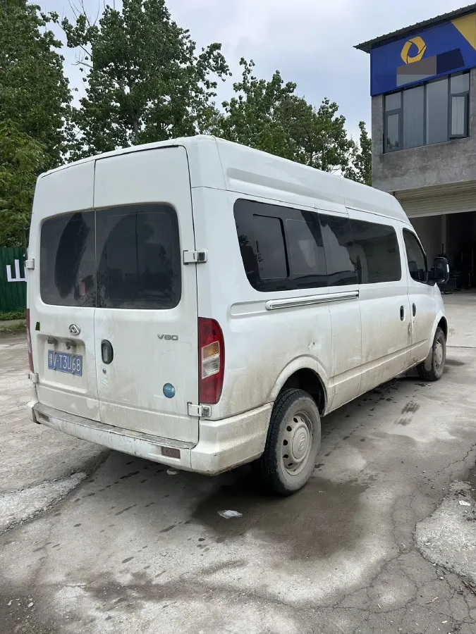 2021 MAXUS XinTu V80 2.0T 139HP L4 6MT,autocango,china used car exporter,china ev exporter,chinese used car exporter,chinese used ev exporter