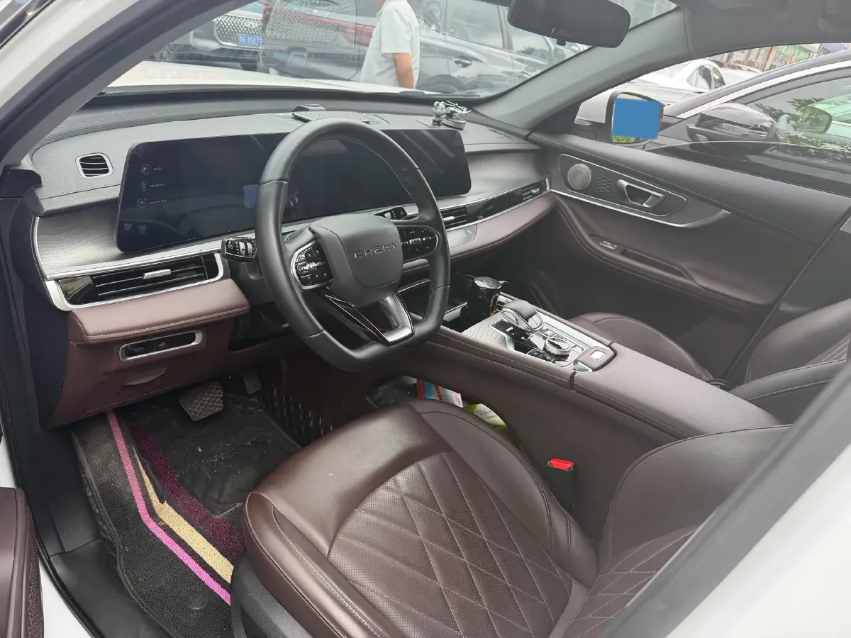 2024 Chery Tiggo 8 Plus 2.0T 254HP L4 7DCT,autocango,china used car exporter,china ev exporter,chinese used car exporter,chinese used ev exporter