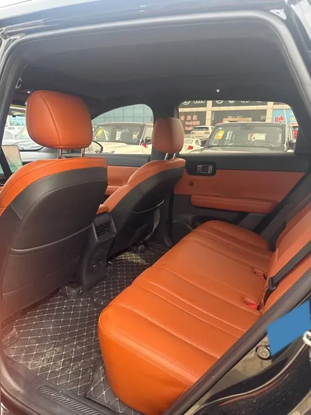 2025 WuLing XingGuangS 1.5T 143HP L4 E-CVT PHEV,autocango,china used car exporter,china ev exporter,chinese used car exporter,chinese used ev exporter