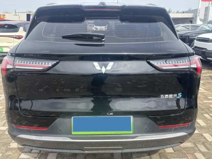 2025 WuLing XingGuangS 1.5T 143HP L4 E-CVT PHEV,autocango,china used car exporter,china ev exporter,chinese used car exporter,chinese used ev exporter