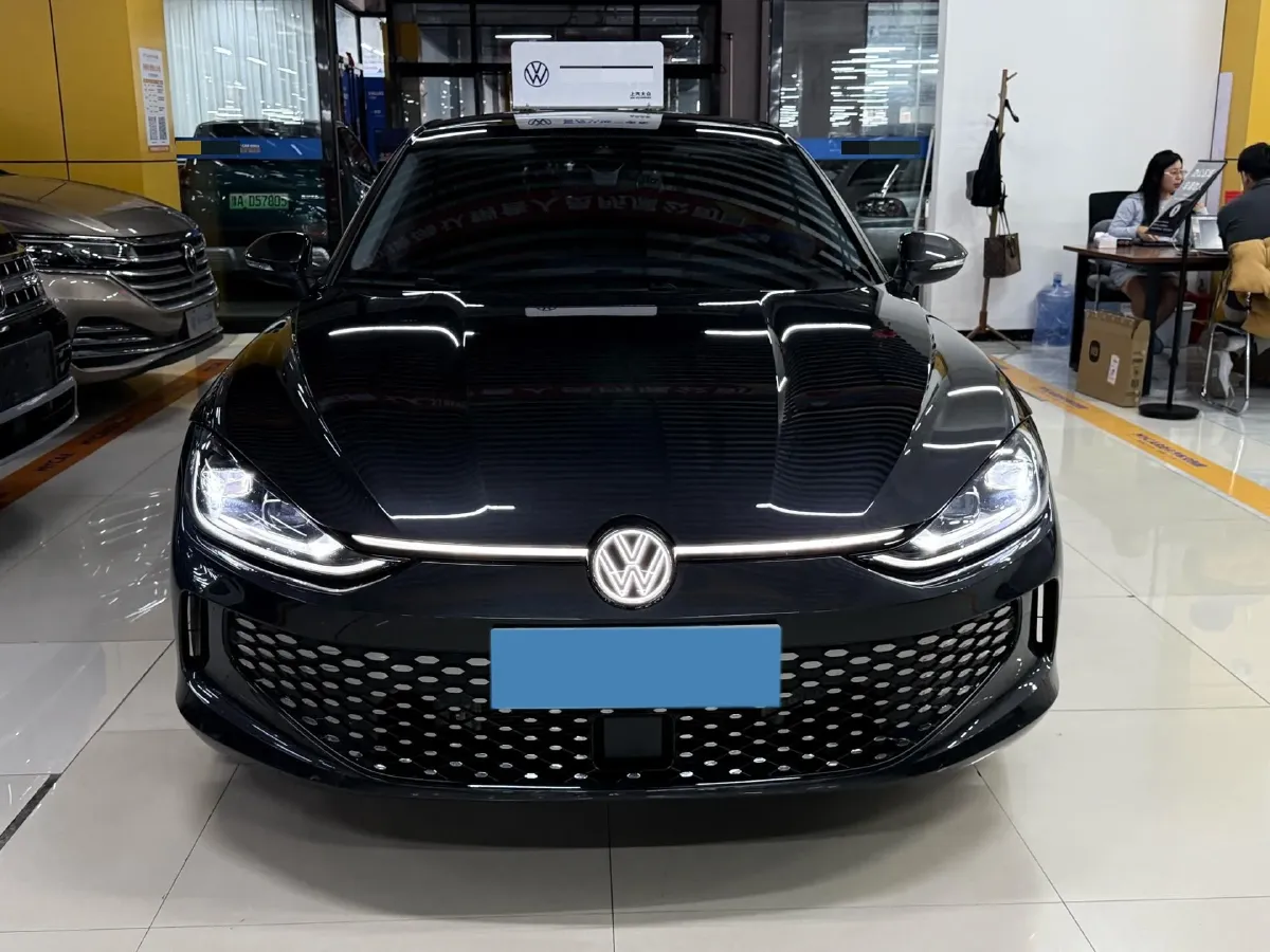 2023 Volkswagen Lamando 1.4T 150HP L4 7DCT,autocango,china used car exporter,china ev exporter,chinese used car exporter,chinese used ev exporter