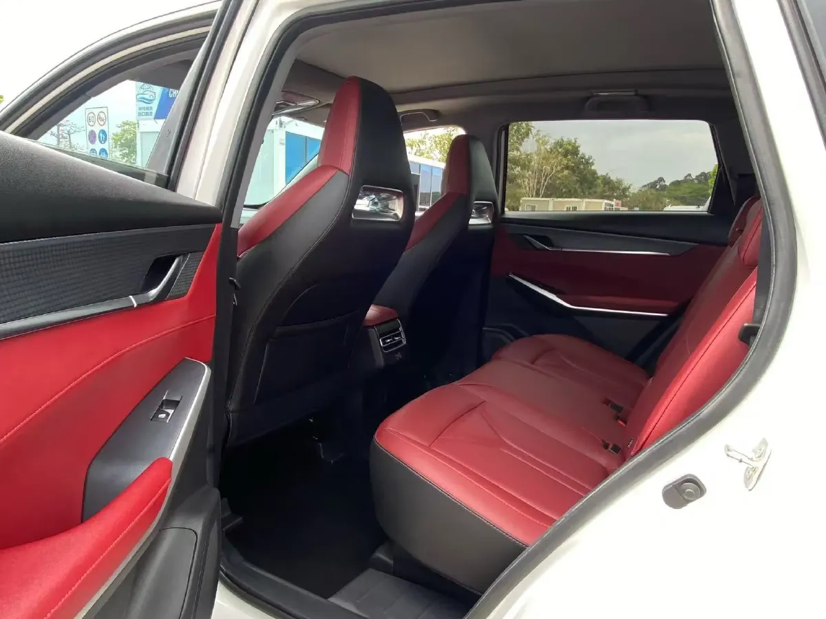 2022 ChangAn CS75 Plus 1.5T 188HP L4 8AT,autocango,china used car exporter,china ev exporter,chinese used car exporter,chinese used ev exporter