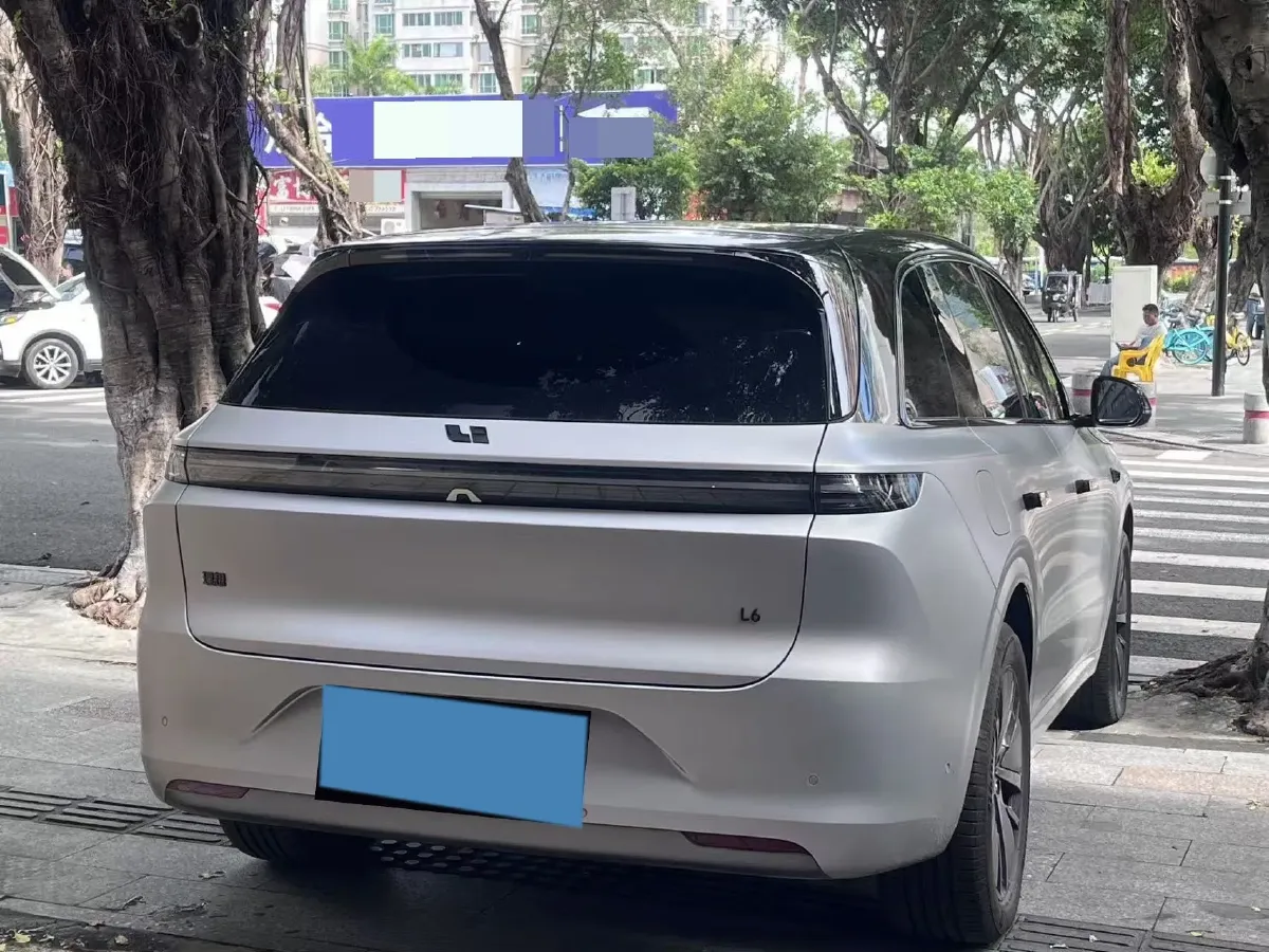 2024 Li L6 Range Extended 154HP L4 REEV 36.8KWH,autocango,china used car exporter,china ev exporter,chinese used car exporter,chinese used ev exporter