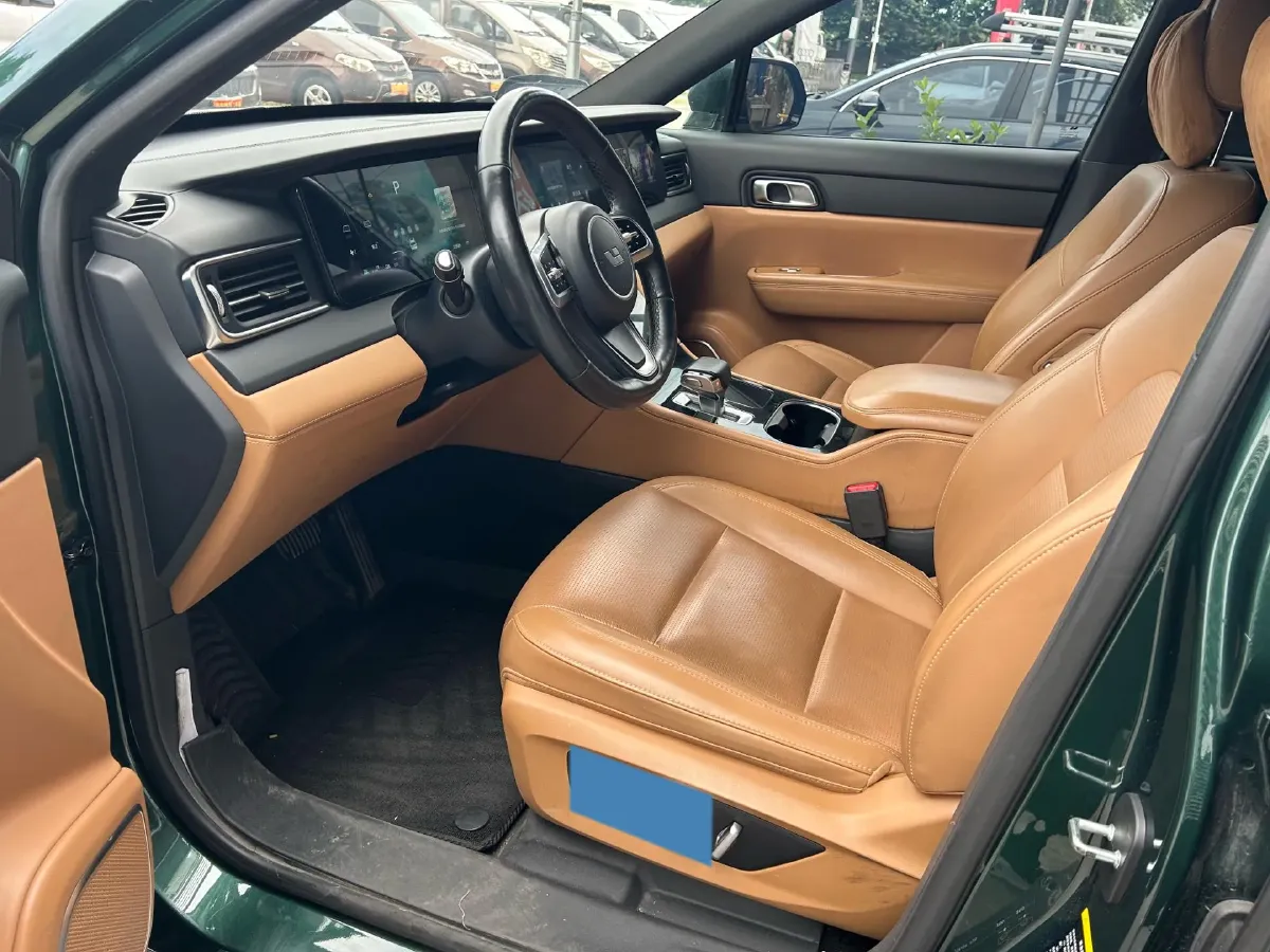 2021 Li ONE Range Extended 131HP REEV 40.5KWH,autocango,china used car exporter,china ev exporter,chinese used car exporter,chinese used ev exporter