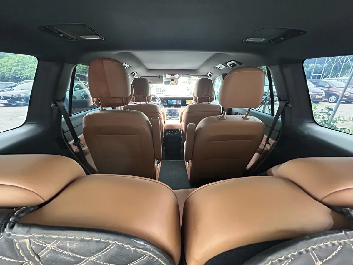 2021 Li ONE Range Extended 131HP REEV 40.5KWH,autocango,china used car exporter,china ev exporter,chinese used car exporter,chinese used ev exporter