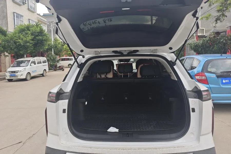 2023 Chery Exploration 06 1.6T 197HP L4 7DCT,autocango,china used car exporter,china ev exporter,chinese used car exporter,chinese used ev exporter