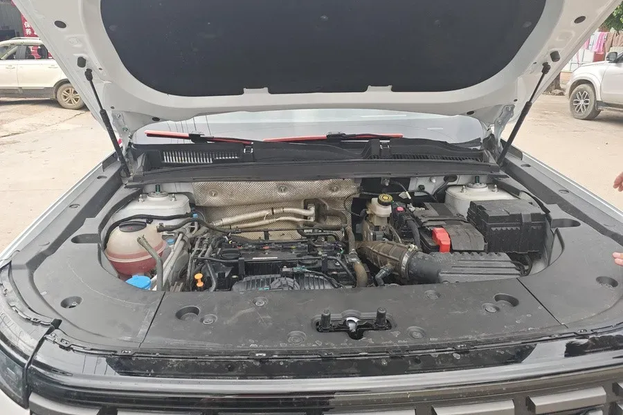 2023 Chery Exploration 06 1.6T 197HP L4 7DCT,autocango,china used car exporter,china ev exporter,chinese used car exporter,chinese used ev exporter