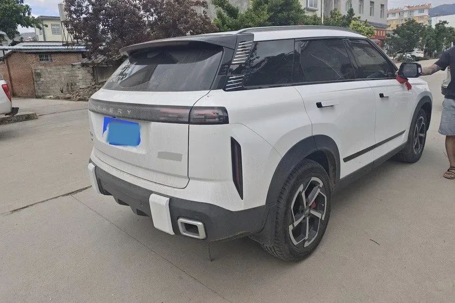 2023 Chery Exploration 06 1.6T 197HP L4 7DCT,autocango,china used car exporter,china ev exporter,chinese used car exporter,chinese used ev exporter