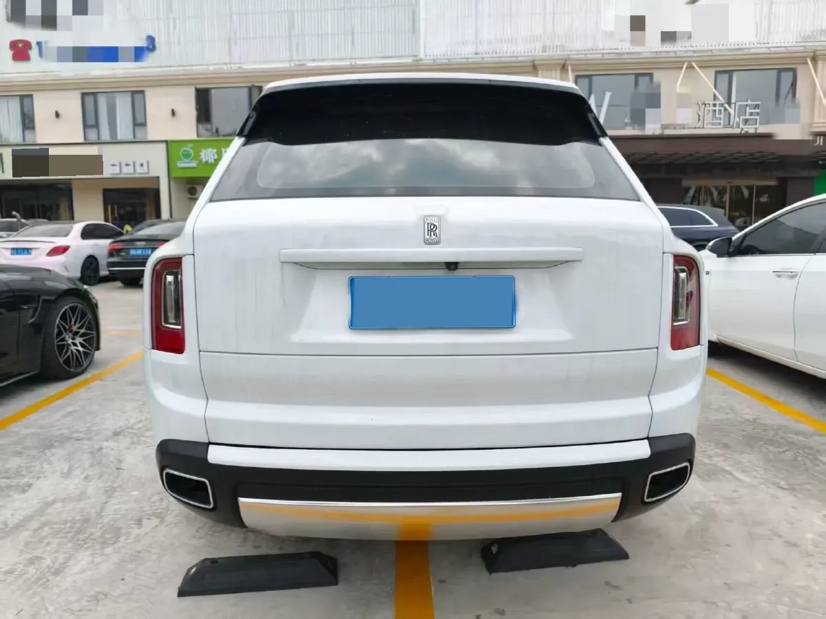 2018 Rolls-Royce Cullinan 6.7T 571HP V12 8AT,autocango,china used car exporter,china ev exporter,chinese used car exporter,chinese used ev exporter